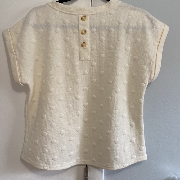 White/cream structured shirt. Size medium - Picture 3 of 4